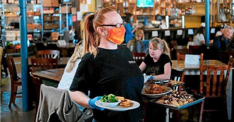 La Intendencia flexibiliza protocolos para eventos y recintos gastronómicos en Montevideo