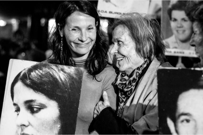 Maria Ester Gatti y su nieta Mariana Zaffaroni Foto Ricardo Antunez