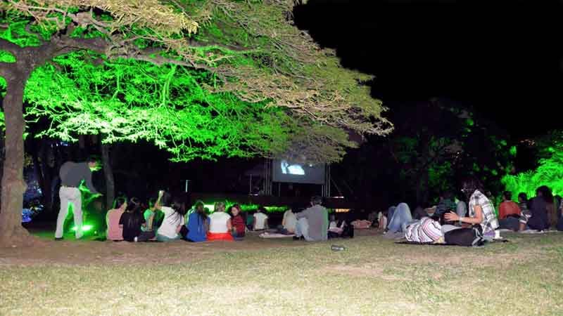 cine en el botanico dos