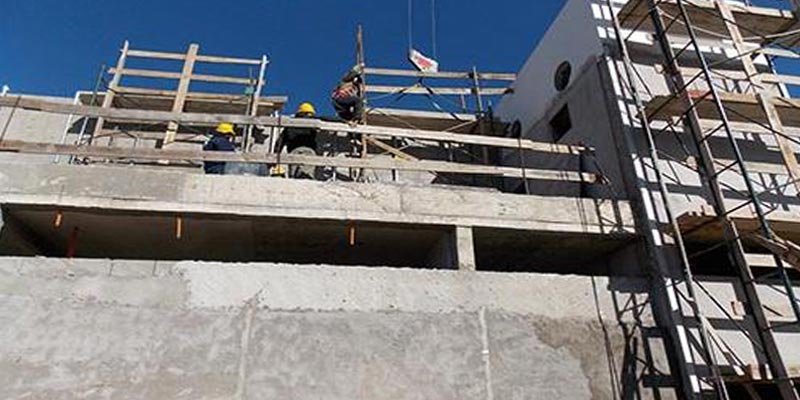 avanzan las obras del gimnasio polideportivo en colon