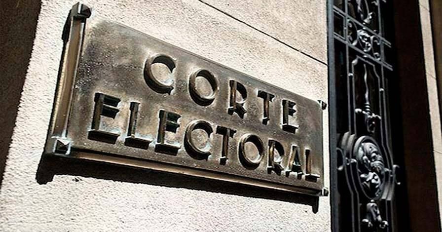 entrada a al Corte Electoral