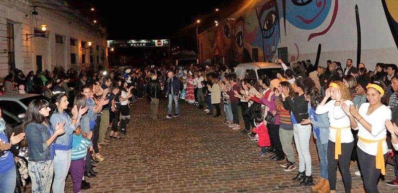 abrazo al museo del carnaval 02